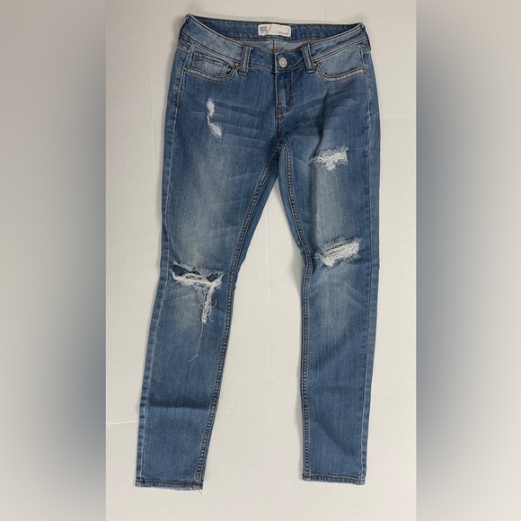 RSQ Ibiza Skinny Mid Rise Medium Wash Distressed Denim Jeans - Size 7 - Picture 1 of 3